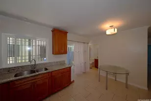 1352 8th Ave, Honolulu, HI 96816 - Photo 4
