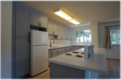 999 Wilder Avenue #201, Honolulu, HI 96822 - Photo 2