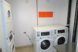 1560 Kanunu St, Honolulu, HI 96814 - Photo 18