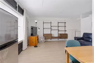 910 Ahana St, Honolulu, HI 96814 - Photo 2