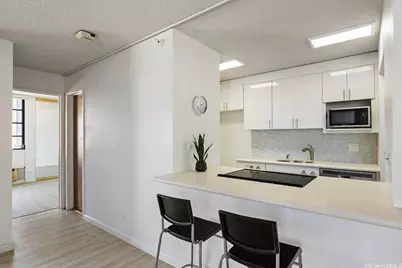 2100 Date Street #706, Honolulu, HI 96826 - Photo 2