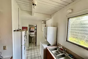 4206 Keanu St, Honolulu, HI 96816 - Photo 2