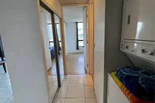 2121 Ala Wai Blvd, Honolulu, HI 96815 - Photo 10