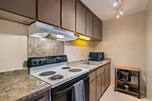 909 Ala Lilikoi St, Honolulu, HI 96818 - Photo 8