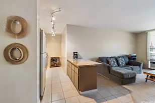 909 Ala Lilikoi St, Honolulu, HI 96818 - Photo 10