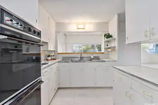 6014 Aimoku St, Honolulu, HI 96821 - Photo 10