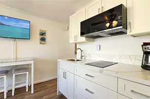 134 Kapahulu Ave, Honolulu, HI 96815 - Photo 6