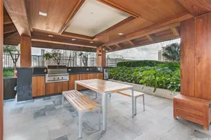 1555 Kapiolani Blvd, Honolulu, HI 96814 - Photo 22