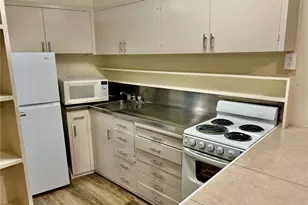 2943 Kalakaua Ave, Honolulu, HI 96815 - Photo 2