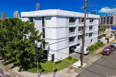 922 McCully Street, Honolulu, HI 96826 - Photo 1