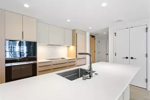 333 Ward Ave, Honolulu, HI 96814 - Photo 16