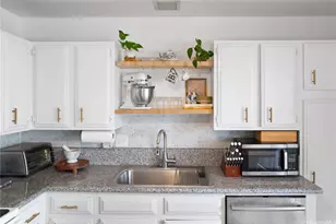 1130 Wainiha St, Honolulu, HI 96825 - Photo 2