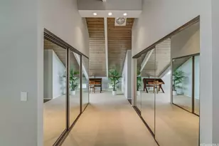 586 Kaimalino St, Kailua, HI 96734 - Photo 18