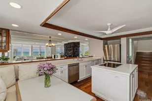 586 Kaimalino St, Kailua, HI 96734 - Photo 12