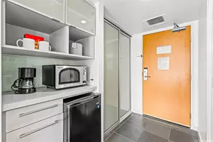410 Atkinson Dr, Honolulu, HI 96814 - Photo 10