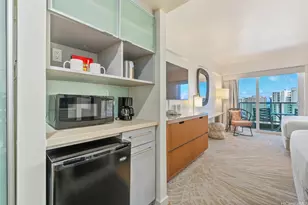410 Atkinson Dr, Honolulu, HI 96814 - Photo 10