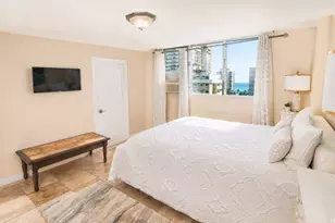 2442 Kuhio Ave, Honolulu, HI 96815 - Photo 4