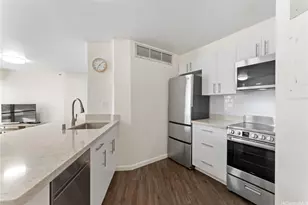 1088 Bishop St, Honolulu, HI 96813 - Photo 4