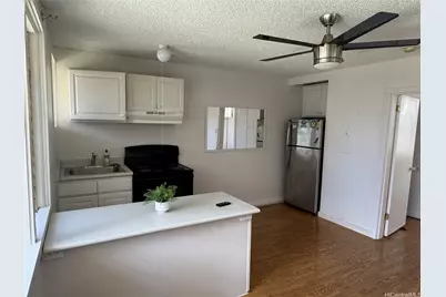 607 Isenberg Street #8, Honolulu, HI 96826 - Photo 4