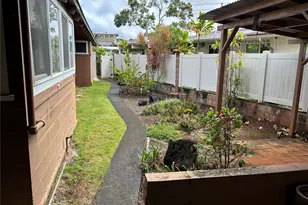 2007 Aamanu St, Pearl City, HI 96782 - Photo 8