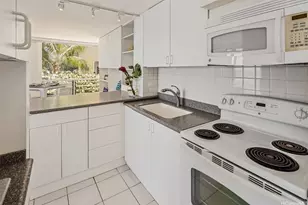 2987 Kalakaua Ave, Honolulu, HI 96815 - Photo 6