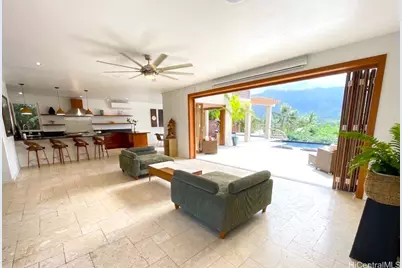 47-079 Lihikai Drive, Kaneohe, HI 96744 - Photo 12