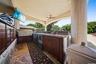 443 Portlock Rd, Honolulu, HI 96825 - Photo 18
