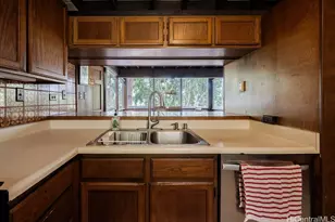 2528 Makaulii Pl, Honolulu, HI 96816 - Photo 8