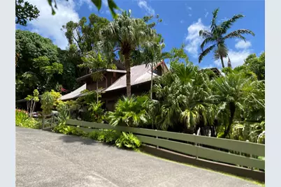 2528 Makaulii Place, Honolulu, HI 96816 - Photo 2