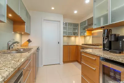 1177 Queen Street #4608, Honolulu, HI 96814 - Photo 6