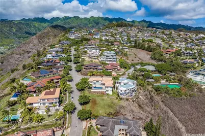 549 Moaniala Street, Honolulu, HI 96821 - Photo 12