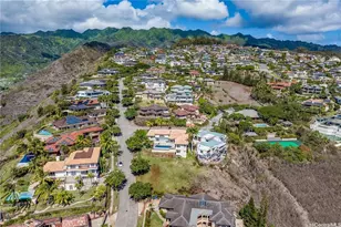 549 Moaniala St, Honolulu, HI 96821 - Photo 12