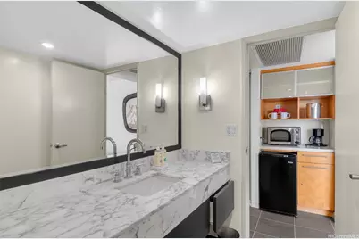 410 Atkinson Drive #1008, Honolulu, HI 96814 - Photo 8