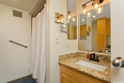 2500 Kalakaua Avenue #1803, Honolulu, HI 96815 - Photo 10