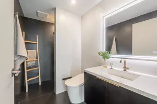 1108 Auahi St, Honolulu, HI 96814 - Photo 18