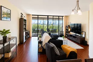581 Kamoku St, Honolulu, HI 96814 - Photo 2