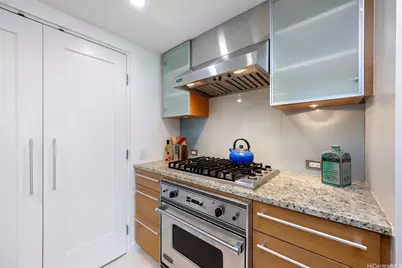 1177 Queen Street #2407, Honolulu, HI 96814 - Photo 10