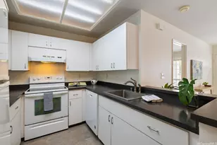 492 Mananai Pl, Honolulu, HI 96818 - Photo 8