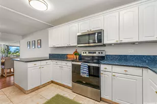 501 Hahaione St, Honolulu, HI 96825 - Photo 8