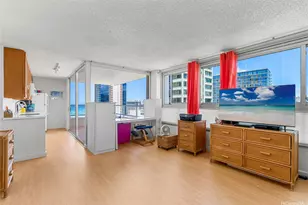 2421 Tusitala St, Honolulu, HI 96815 - Photo 2