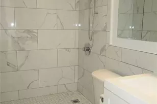 2724 Kahoaloha Ln, Honolulu, HI 96826 - Photo 12