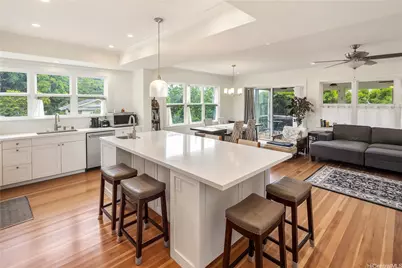 2463 Kekuanoni Street, Honolulu, HI 96813 - Photo 1