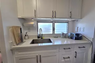 1122 Elm St, Honolulu, HI 96814 - Photo 4
