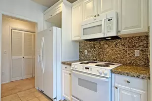 92-1078 Olani St, Kapolei, HI 96707 - Photo 10