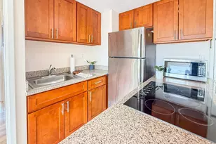 445 Seaside Ave, Honolulu, HI 96815 - Photo 6