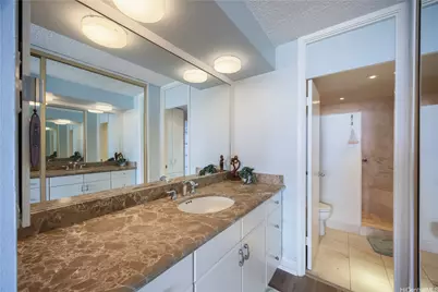500 University Avenue #2204, Honolulu, HI 96826 - Photo 20