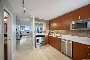 500 University Ave, Honolulu, HI 96826 - Photo 12