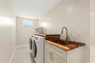 3406 Keahi St, Honolulu, HI 96822 - Photo 18