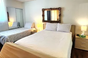 2240 Kuhio Ave, Honolulu, HI 96815 - Photo 2