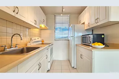 1025 Kalo Place #1004, Honolulu, HI 96826 - Photo 2